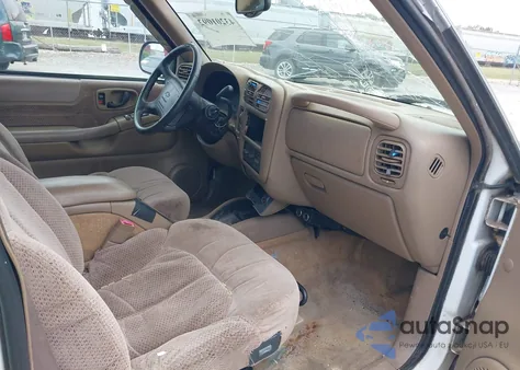 1998 Chevrolet Blazer Lt z USA, uszkodzony, nr VIN 1GNDT13W9W2180033